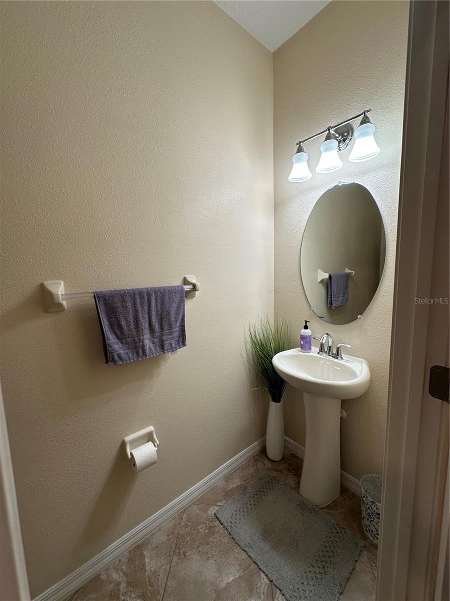 THOUSAND OAKS EAST PH V - Residential