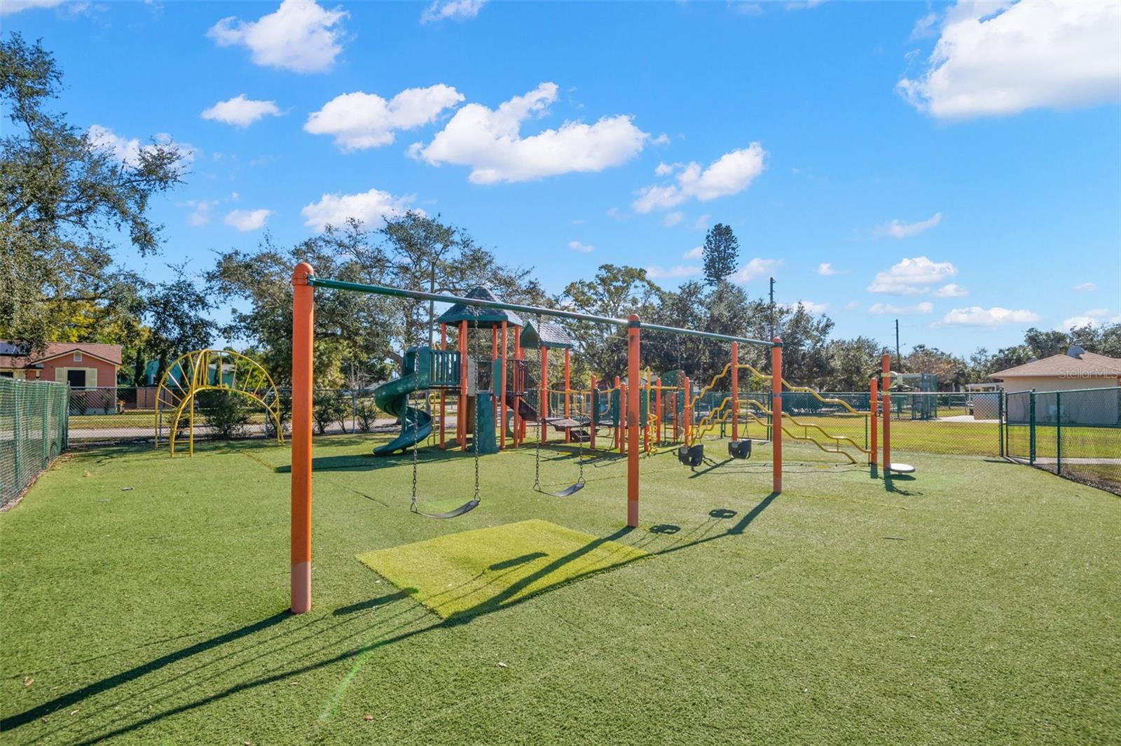 VICTORY HEIGHTS - Residential