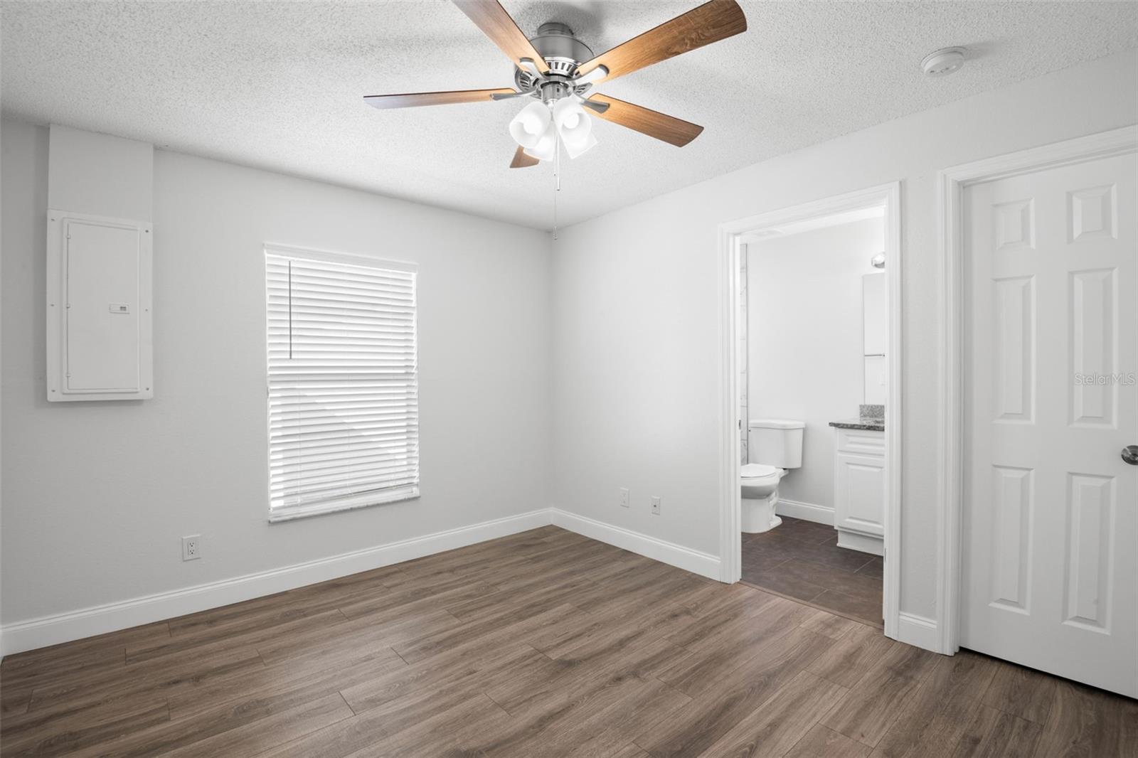 VICTORY HEIGHTS - Residential