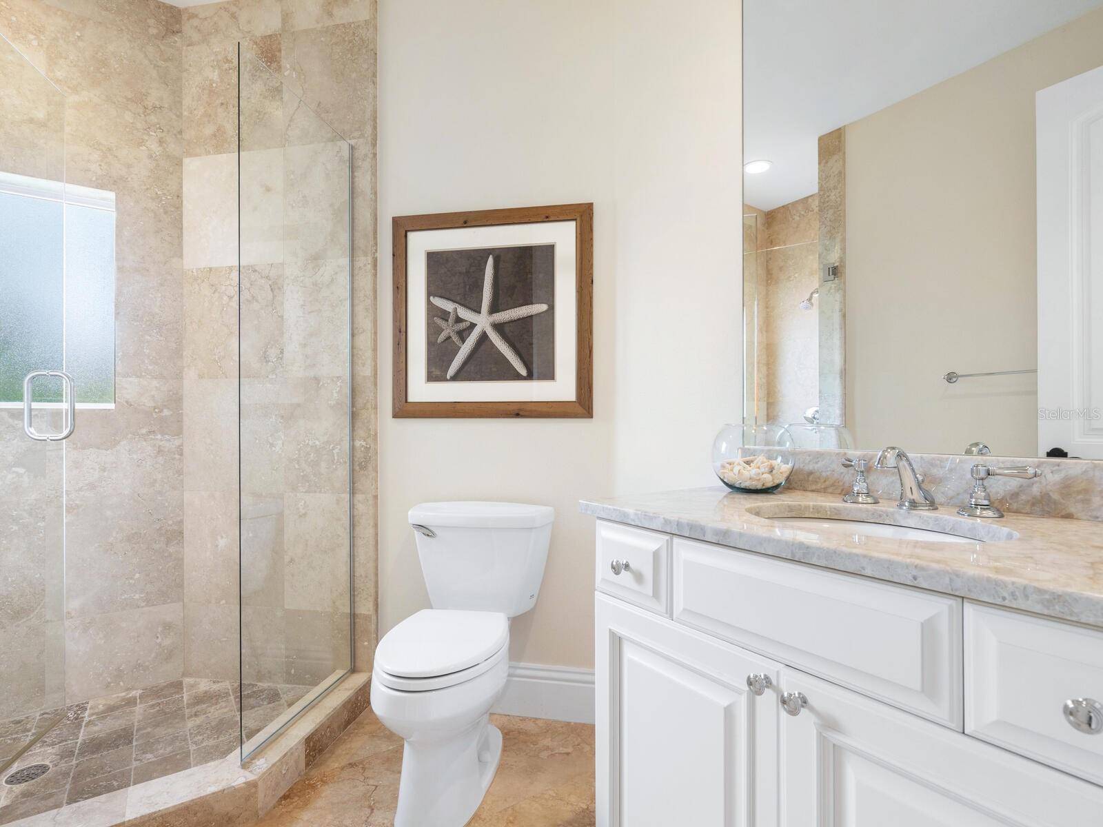 ROBERTS POINT - Residential