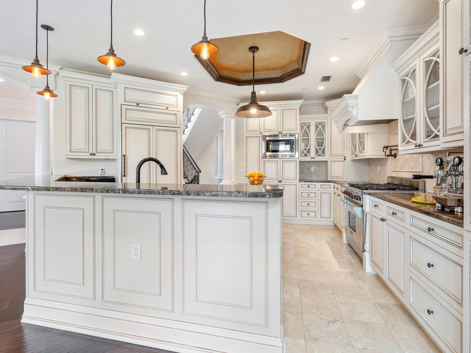 ROBERTS POINT - Residential