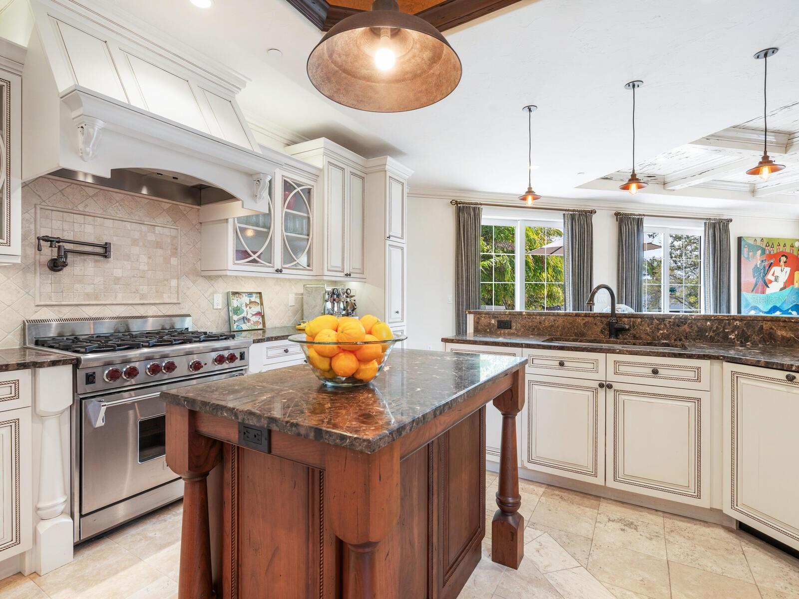 ROBERTS POINT - Residential