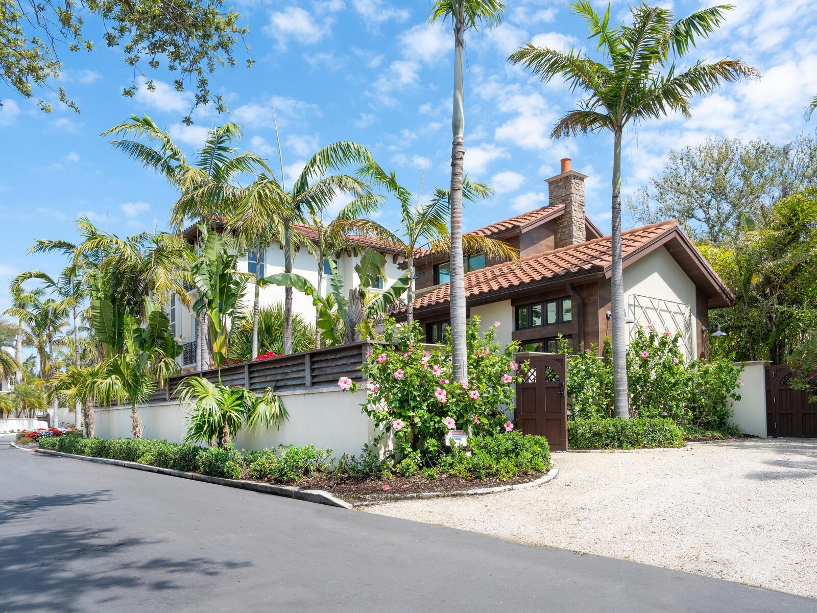 ROBERTS POINT - Residential