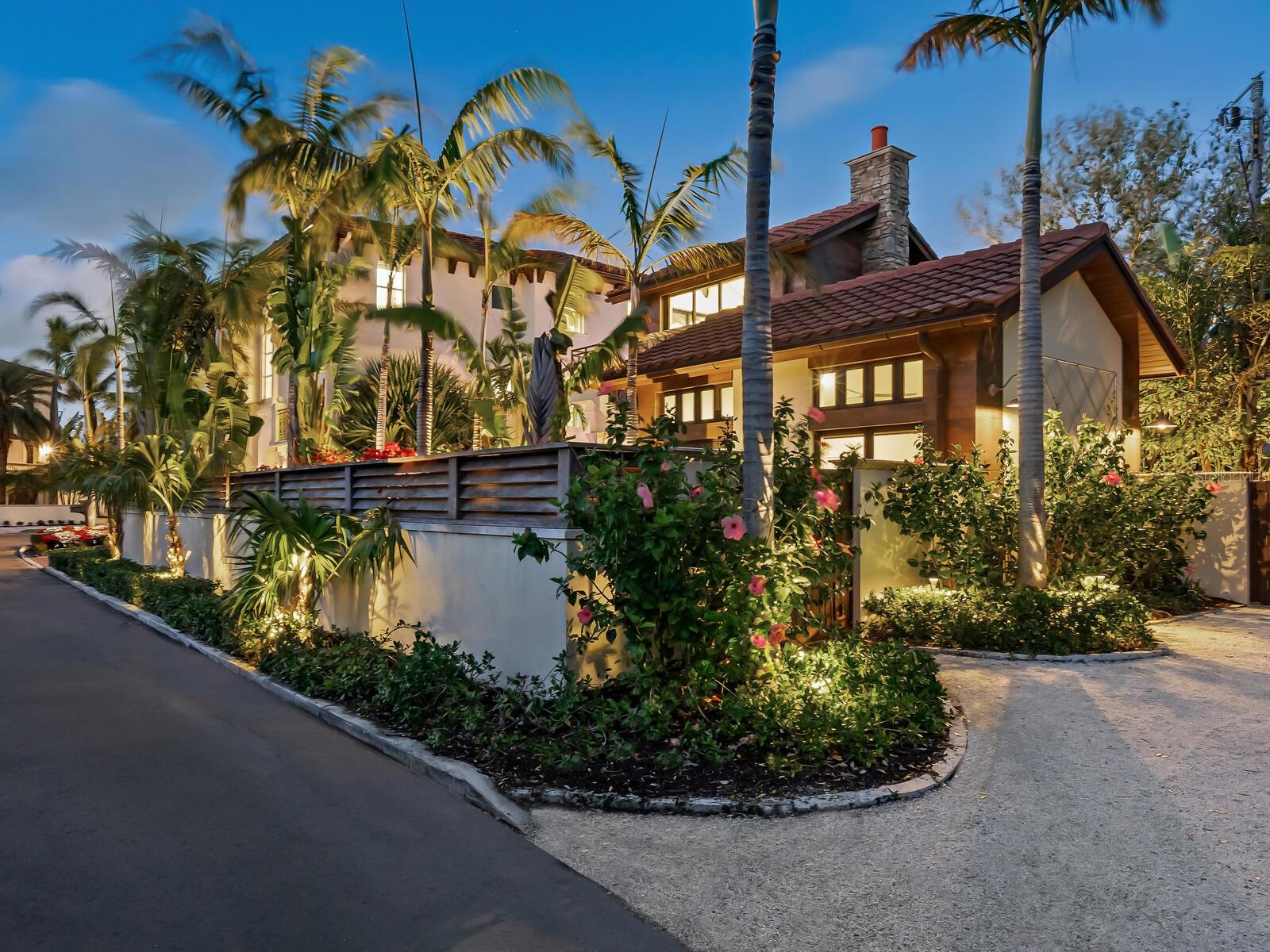 ROBERTS POINT - Residential