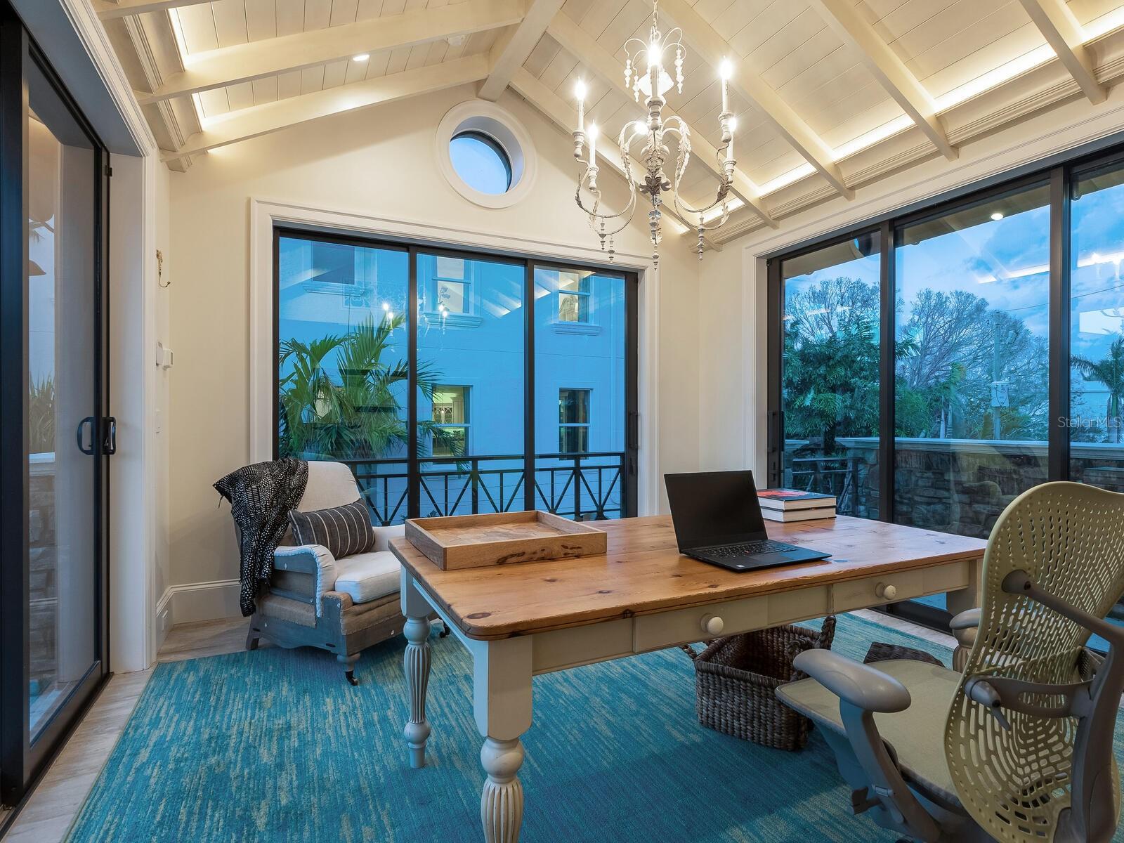 ROBERTS POINT - Residential