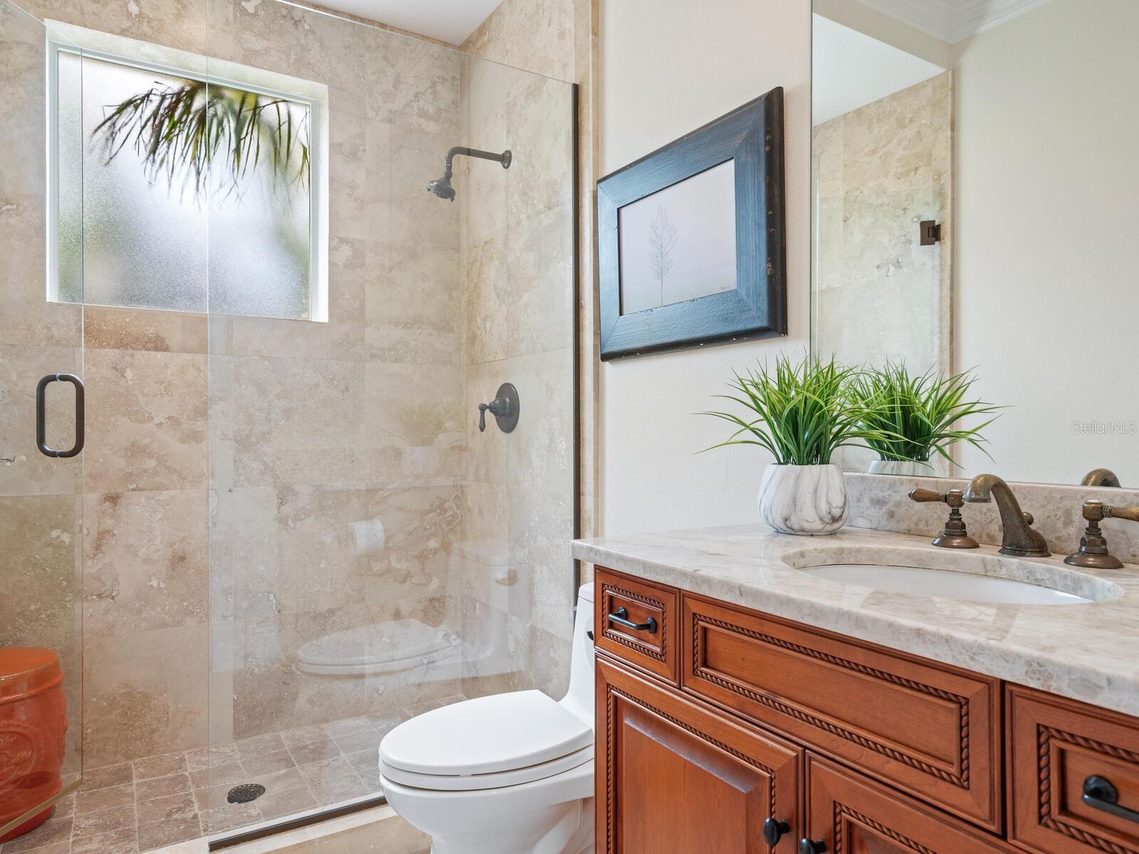 ROBERTS POINT - Residential