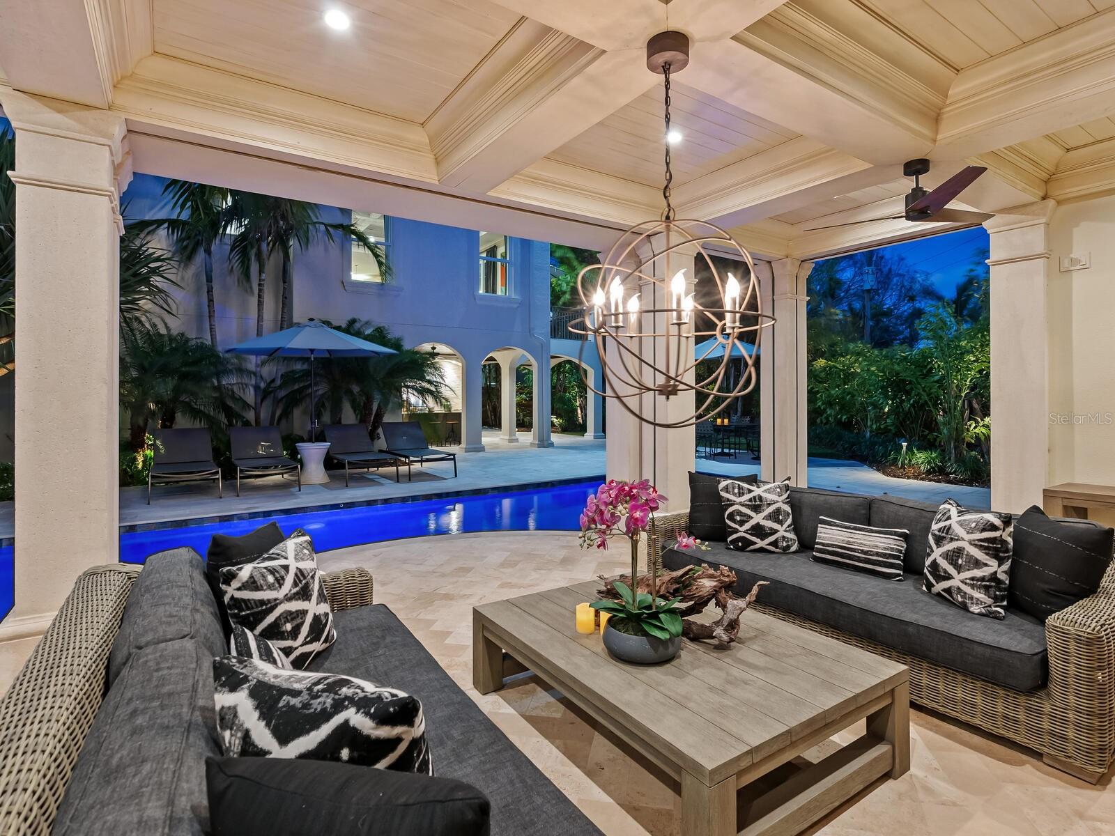 ROBERTS POINT - Residential