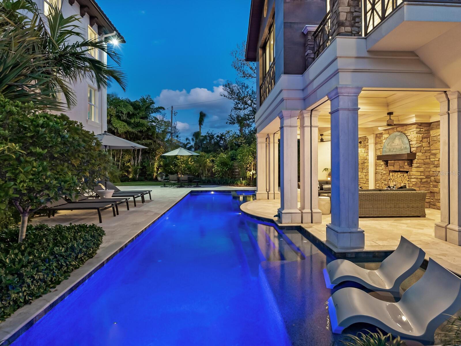 ROBERTS POINT - Residential