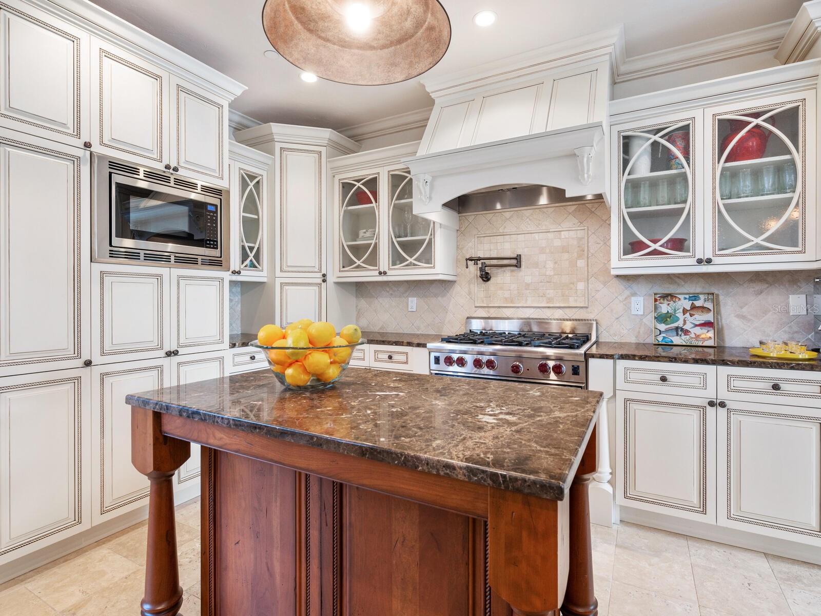 ROBERTS POINT - Residential