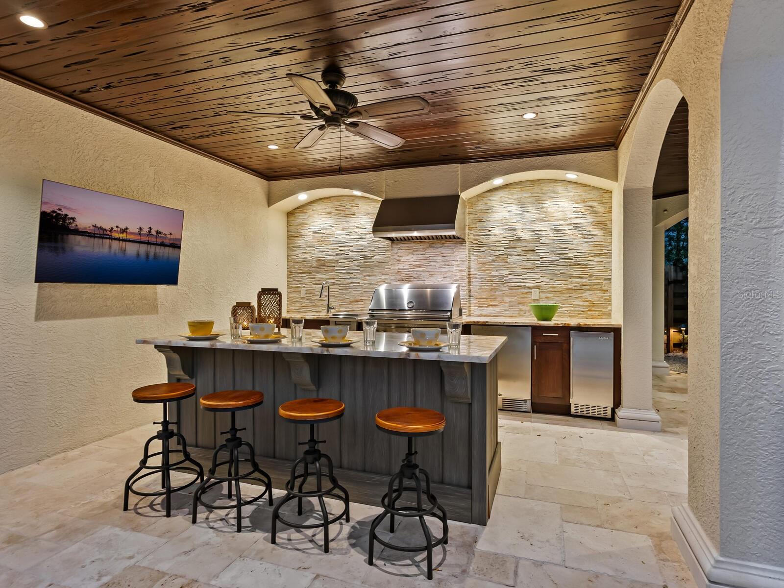 ROBERTS POINT - Residential