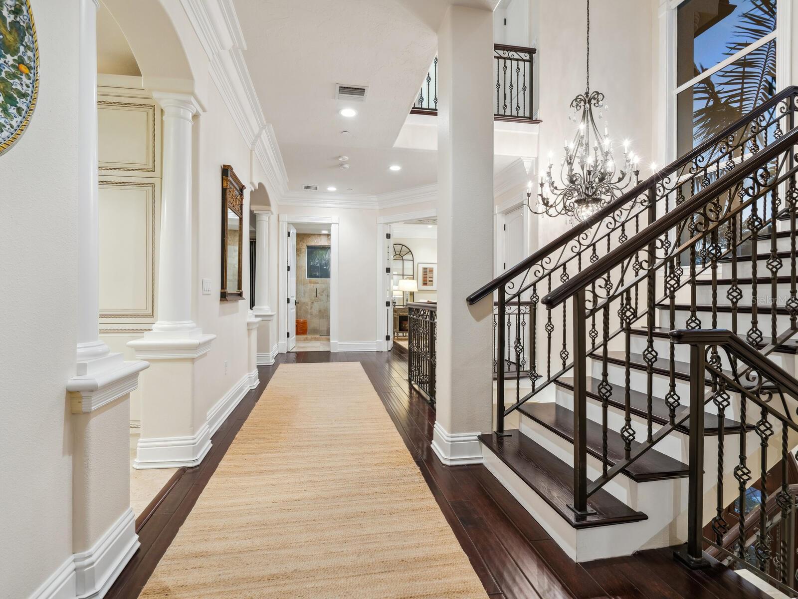 ROBERTS POINT - Residential