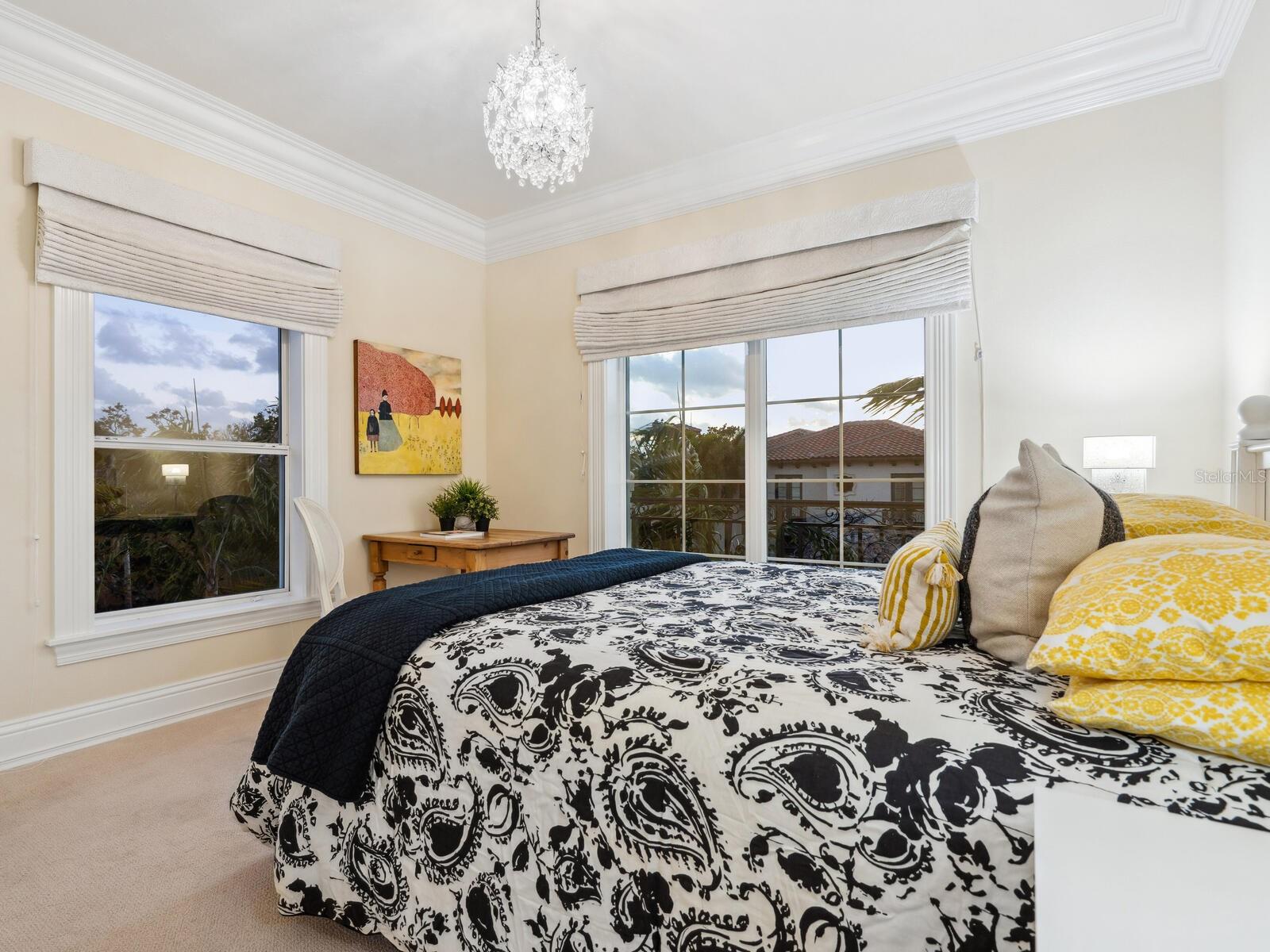 ROBERTS POINT - Residential