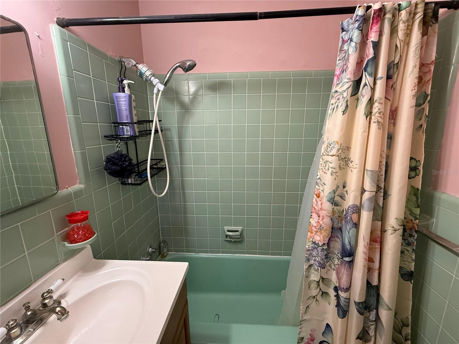 CAROL ESTATES - Residential