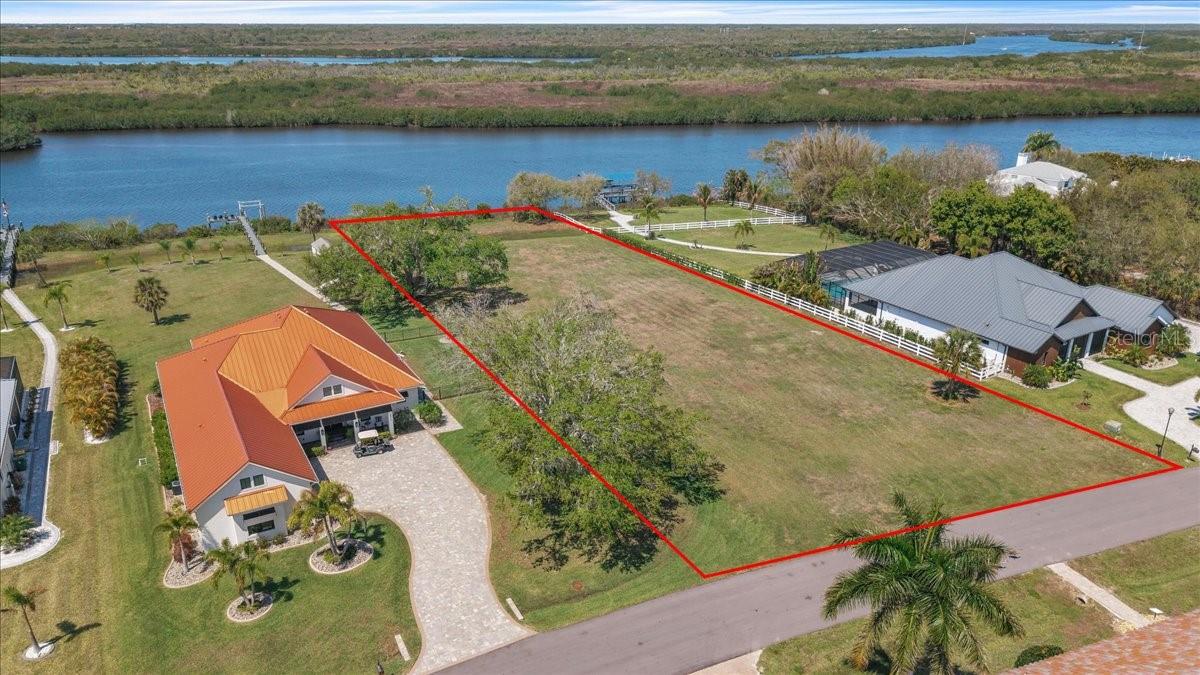 THE ESTATES ON PEACE RIVER - Land