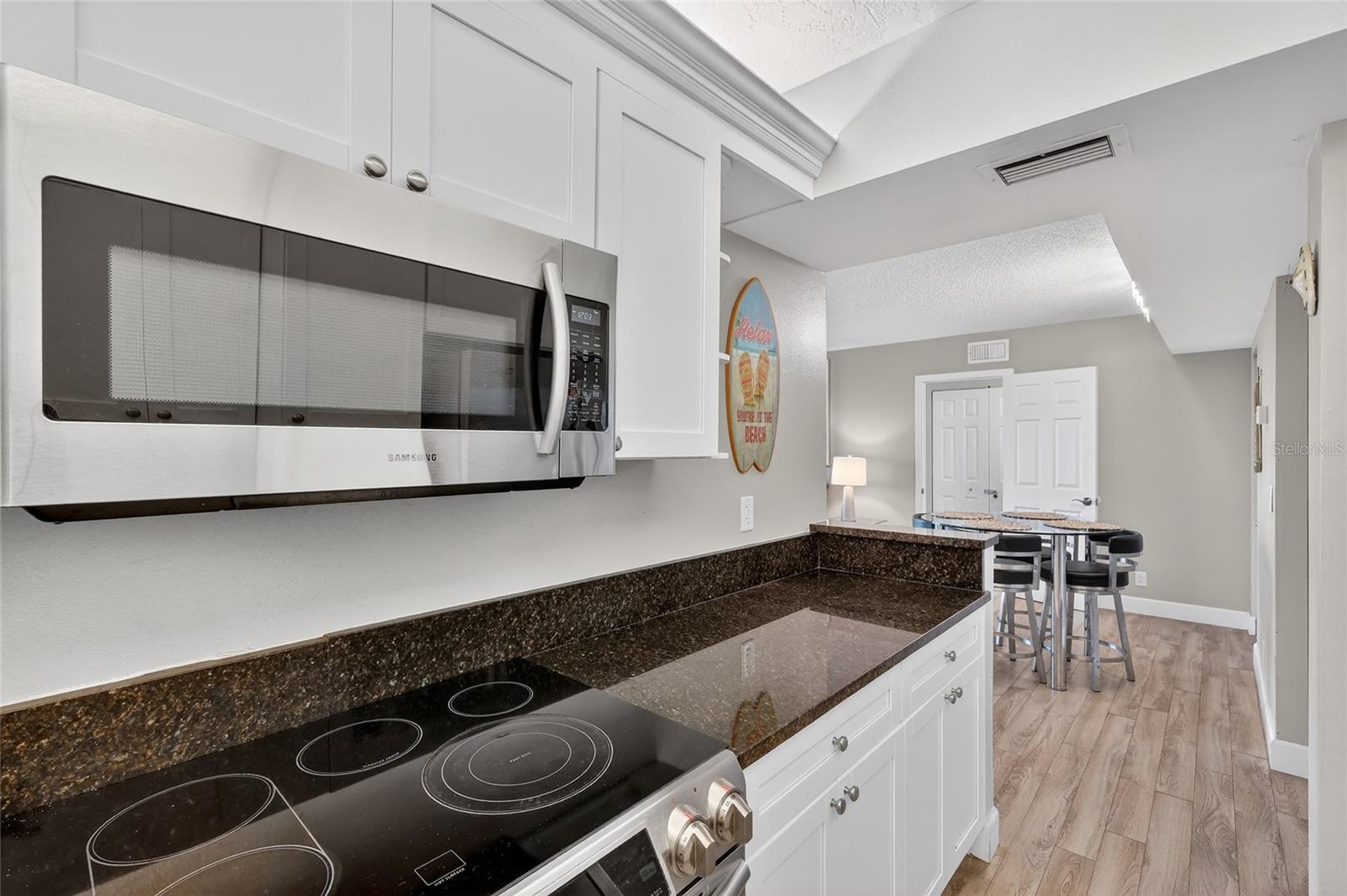 HARBOR TOWERS Y & R - Residential