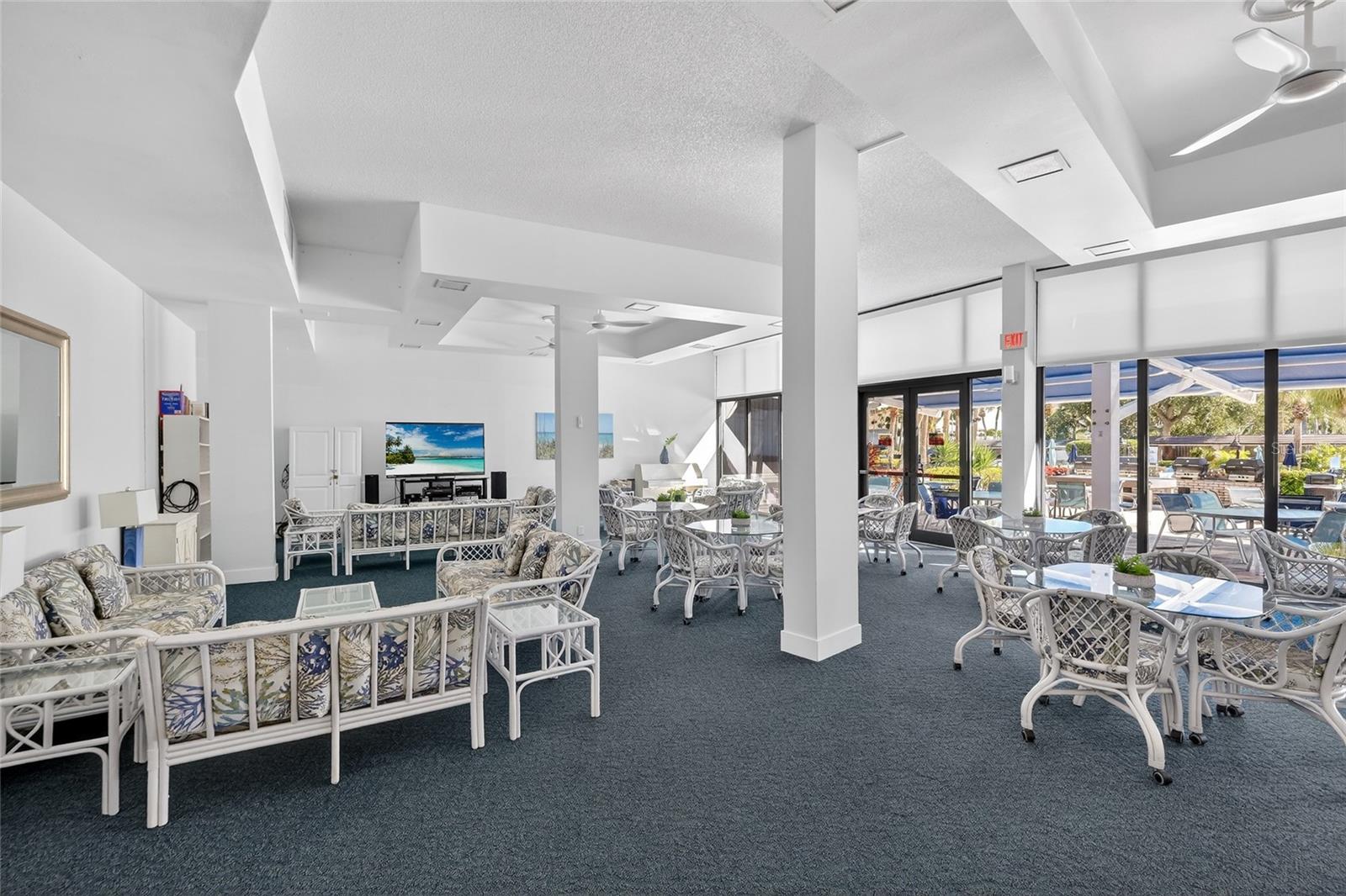 HARBOR TOWERS Y & R - Residential