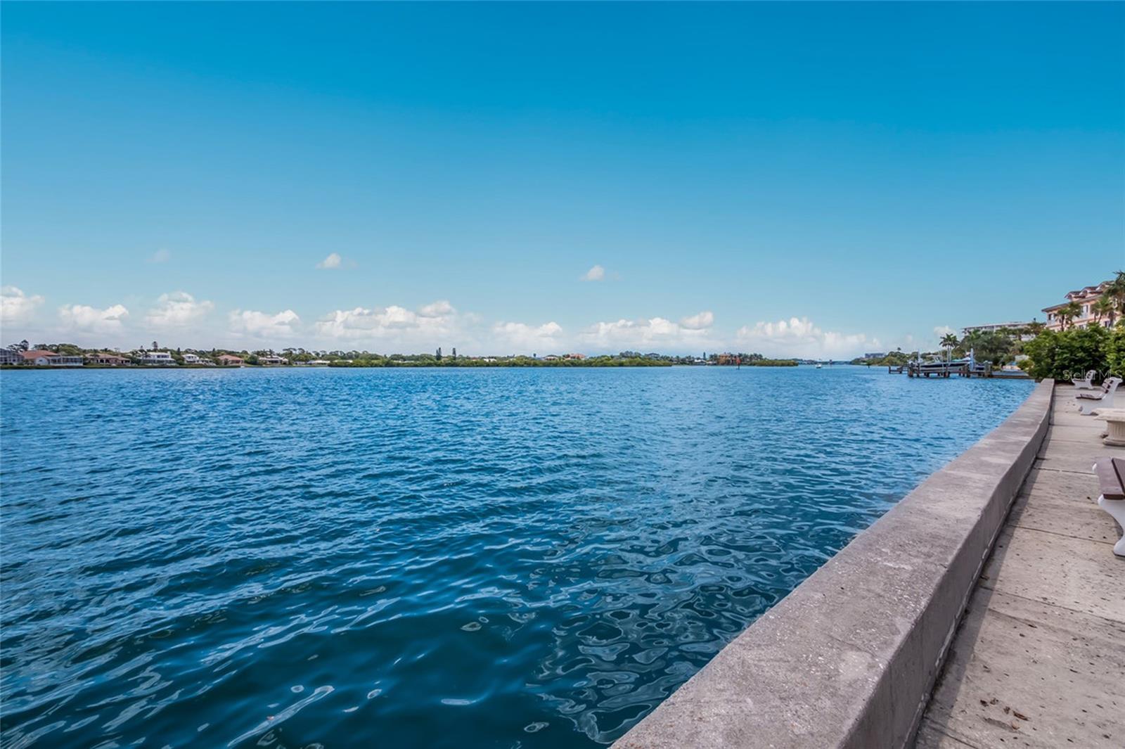 HARBOR TOWERS Y & R - Residential