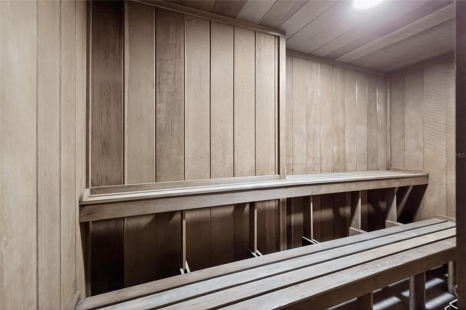 HARBOR TOWERS Y & R - Residential