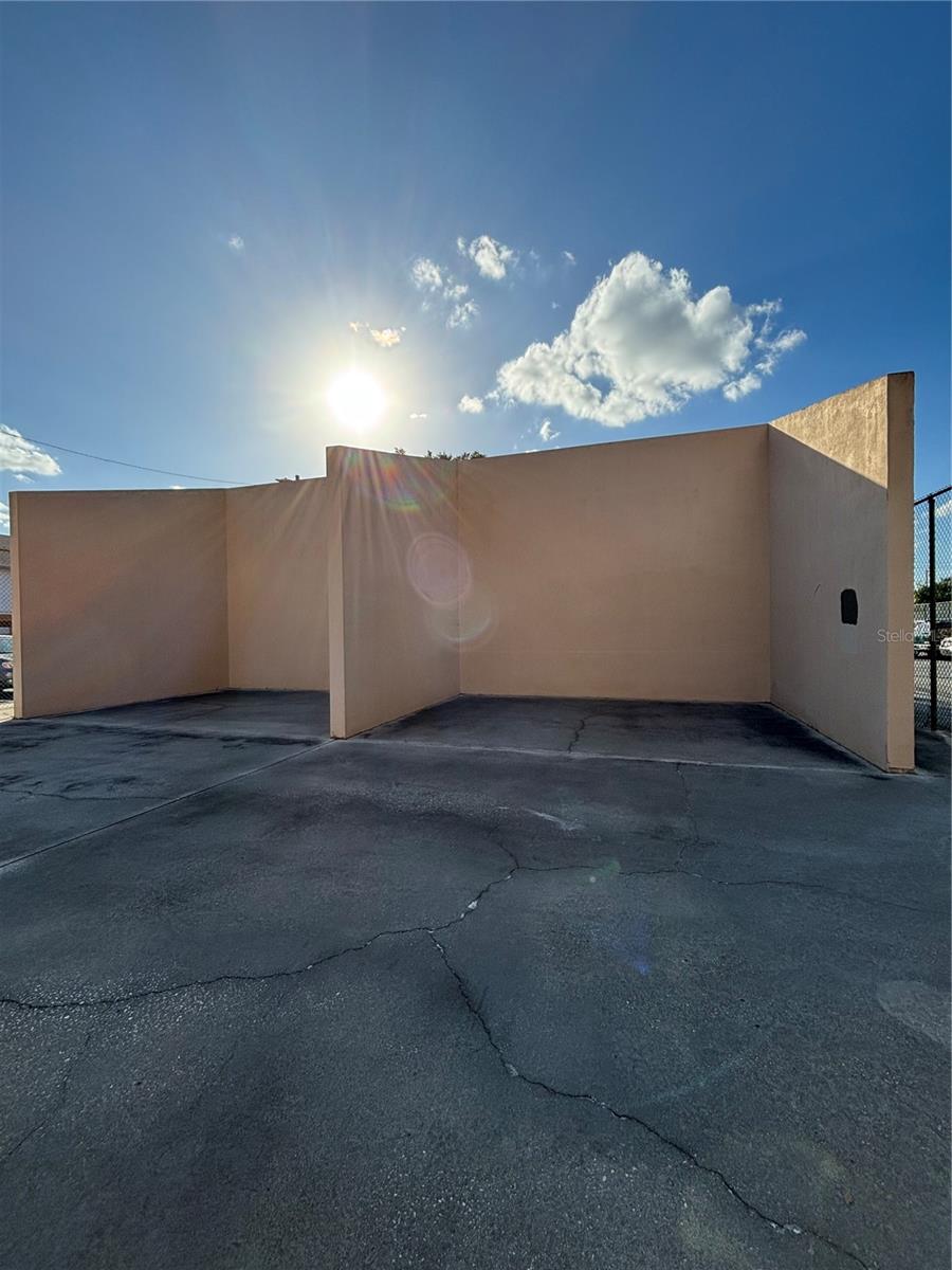 THE TAMPA RACQUET CLUB A CONDO - Residential