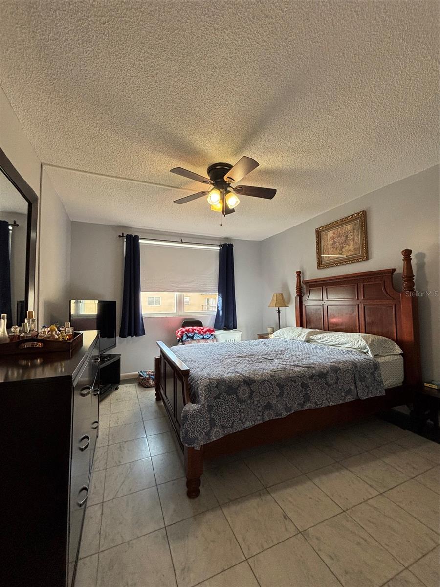 THE TAMPA RACQUET CLUB A CONDO - Residential