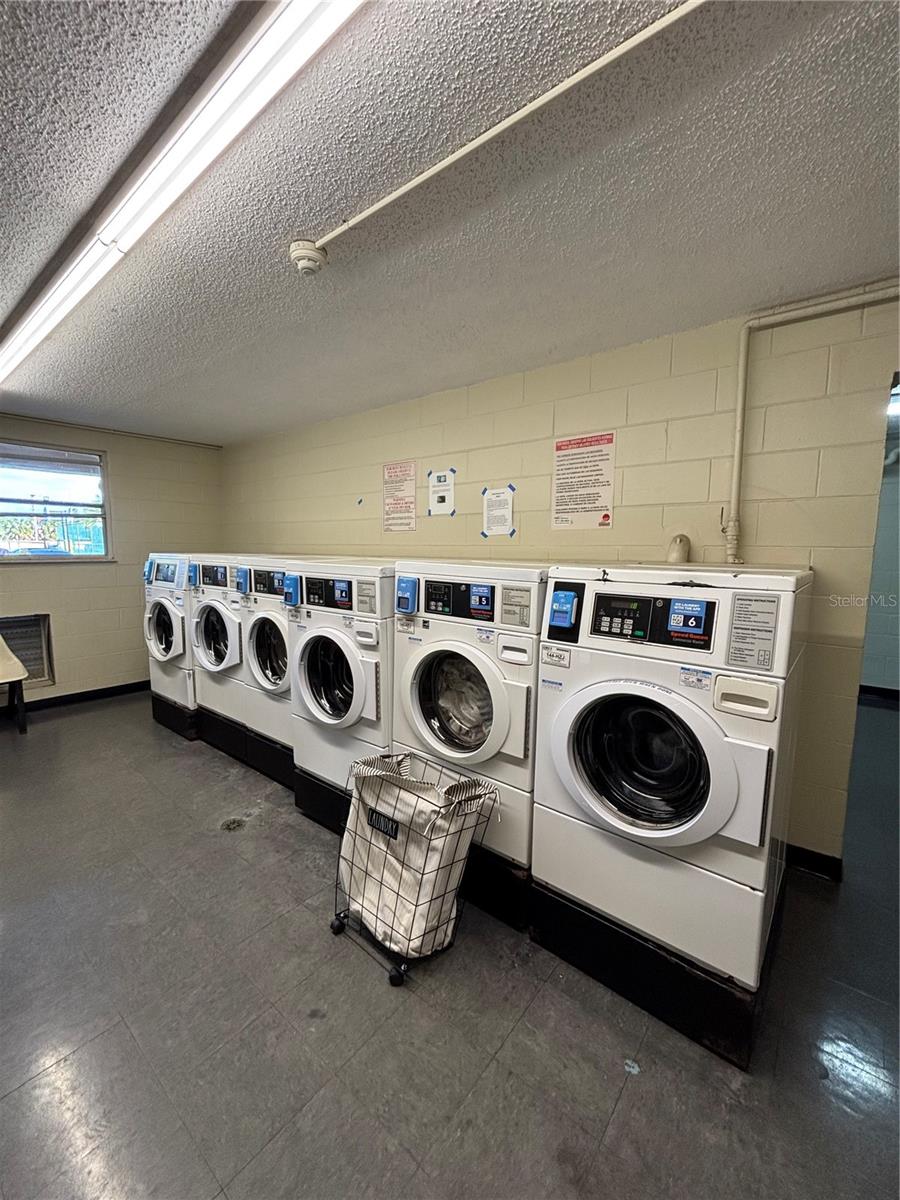 THE TAMPA RACQUET CLUB A CONDO - Residential