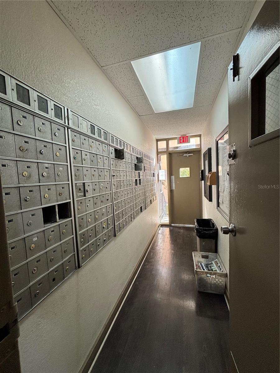 THE TAMPA RACQUET CLUB A CONDO - Residential