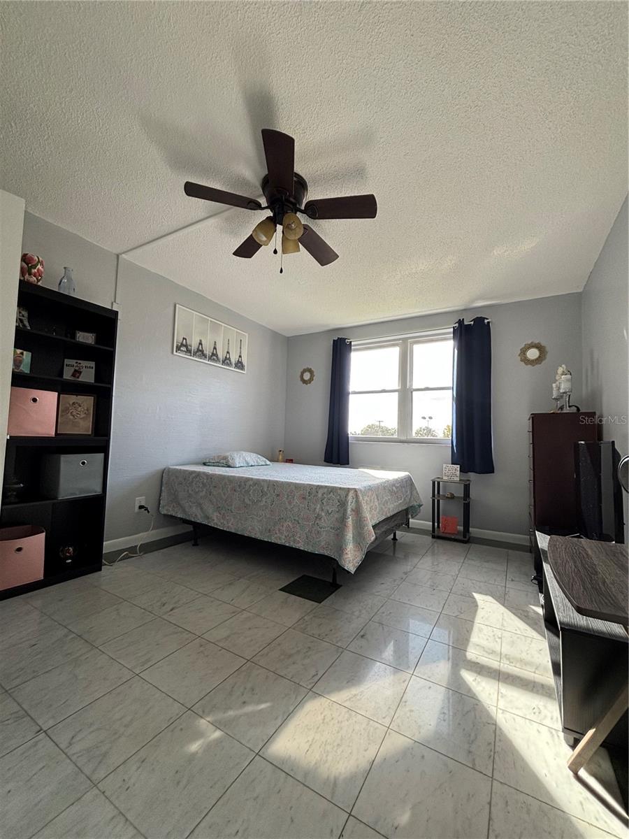 THE TAMPA RACQUET CLUB A CONDO - Residential