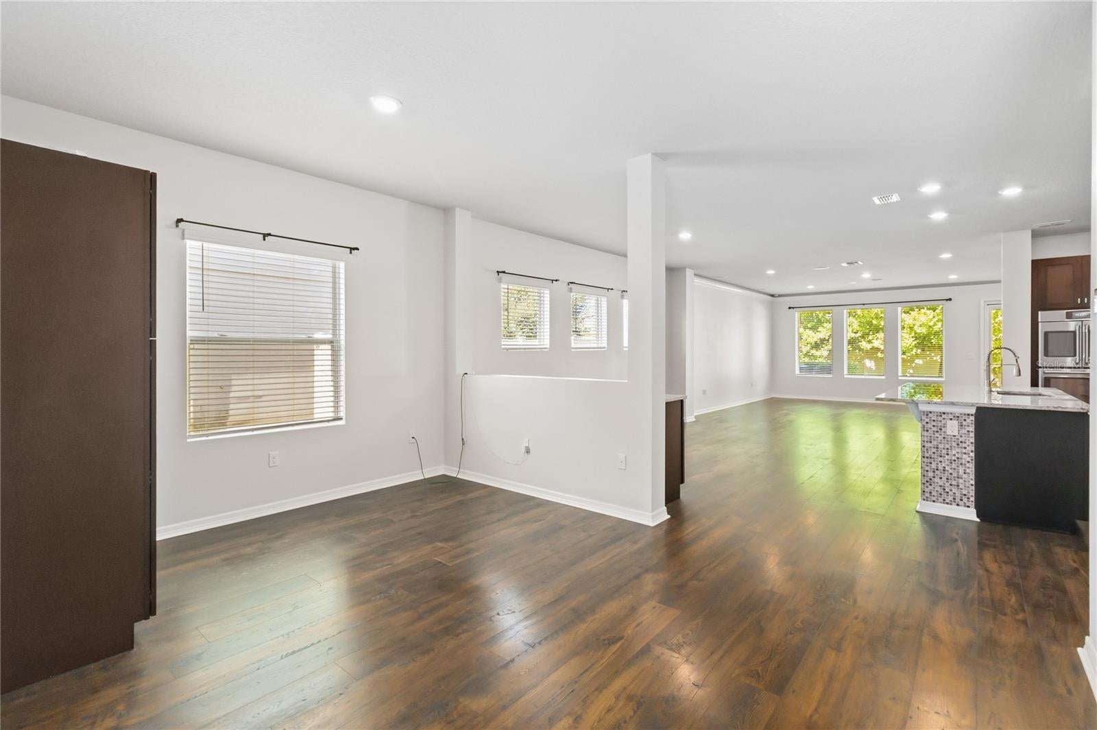 2937 DEERBERRY LANE