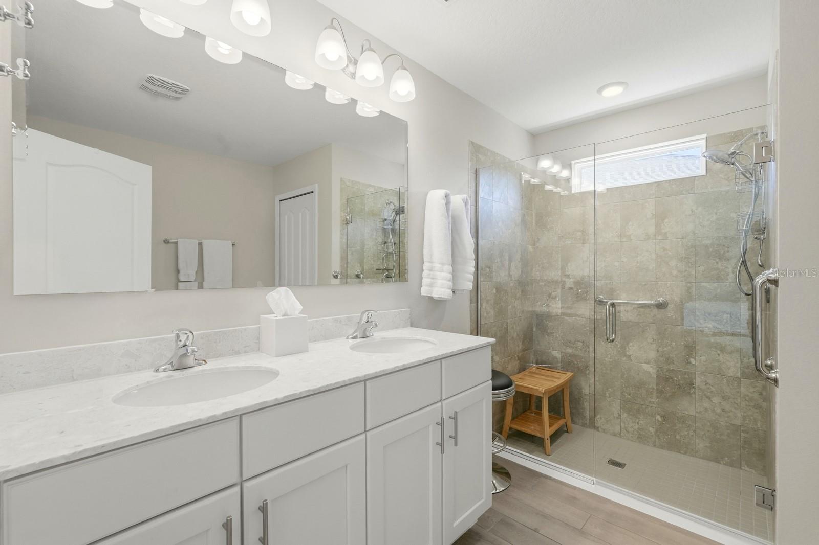 GRAND RESERVE - Residential