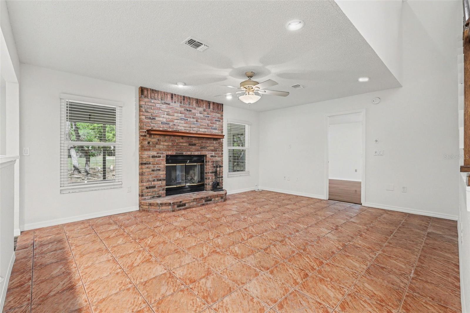 HIGHLANDS - Residential