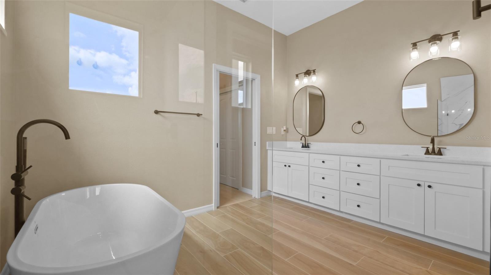 PORT CHARLOTTE B SEC 78 - Residential Lease