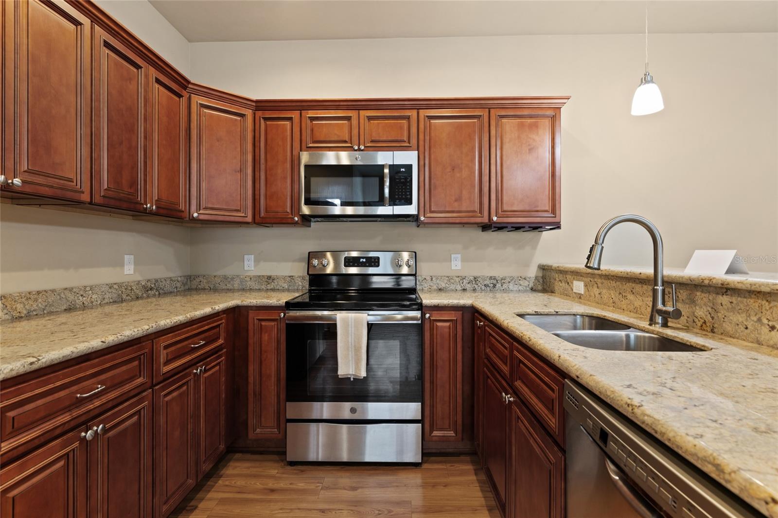 ST ALBANS WOOD - Residential