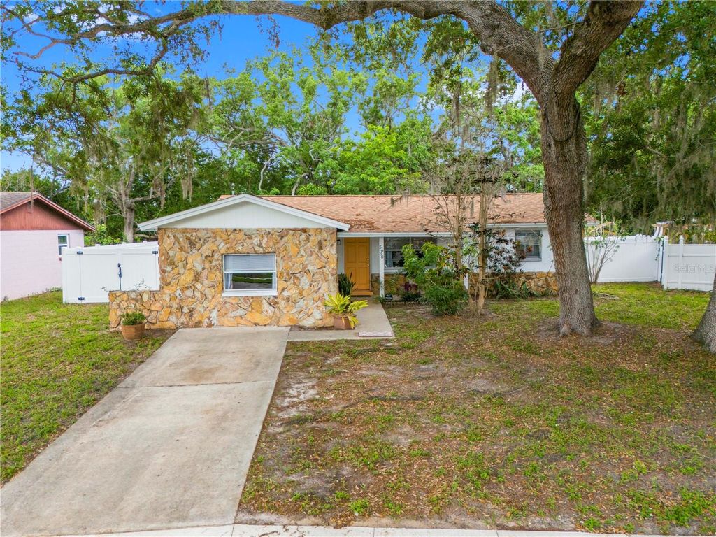 Photo of 5638 146th Terrace N, Clearwater, FL 33760 (MLS # TB8495770)