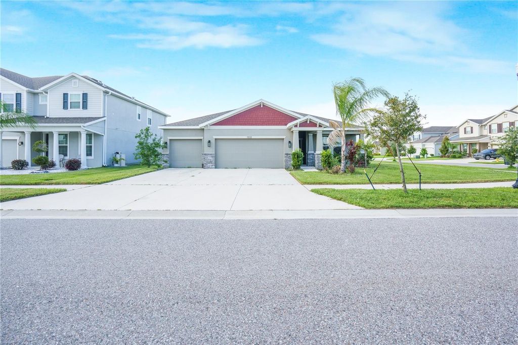 Photo of 11818 Tetrafin Drive, Riverview, FL 33579 (MLS # O6320324)