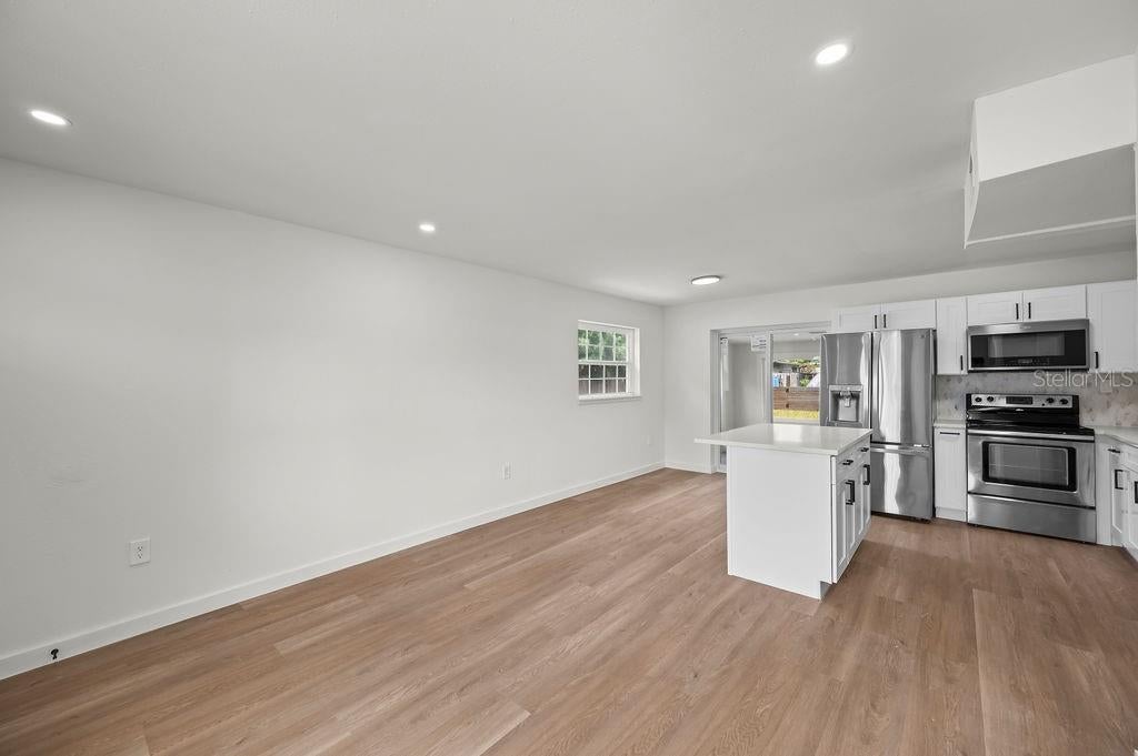 2204 SHELBY DRIVE
