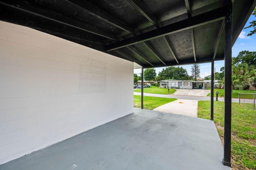 2204 SHELBY DRIVE