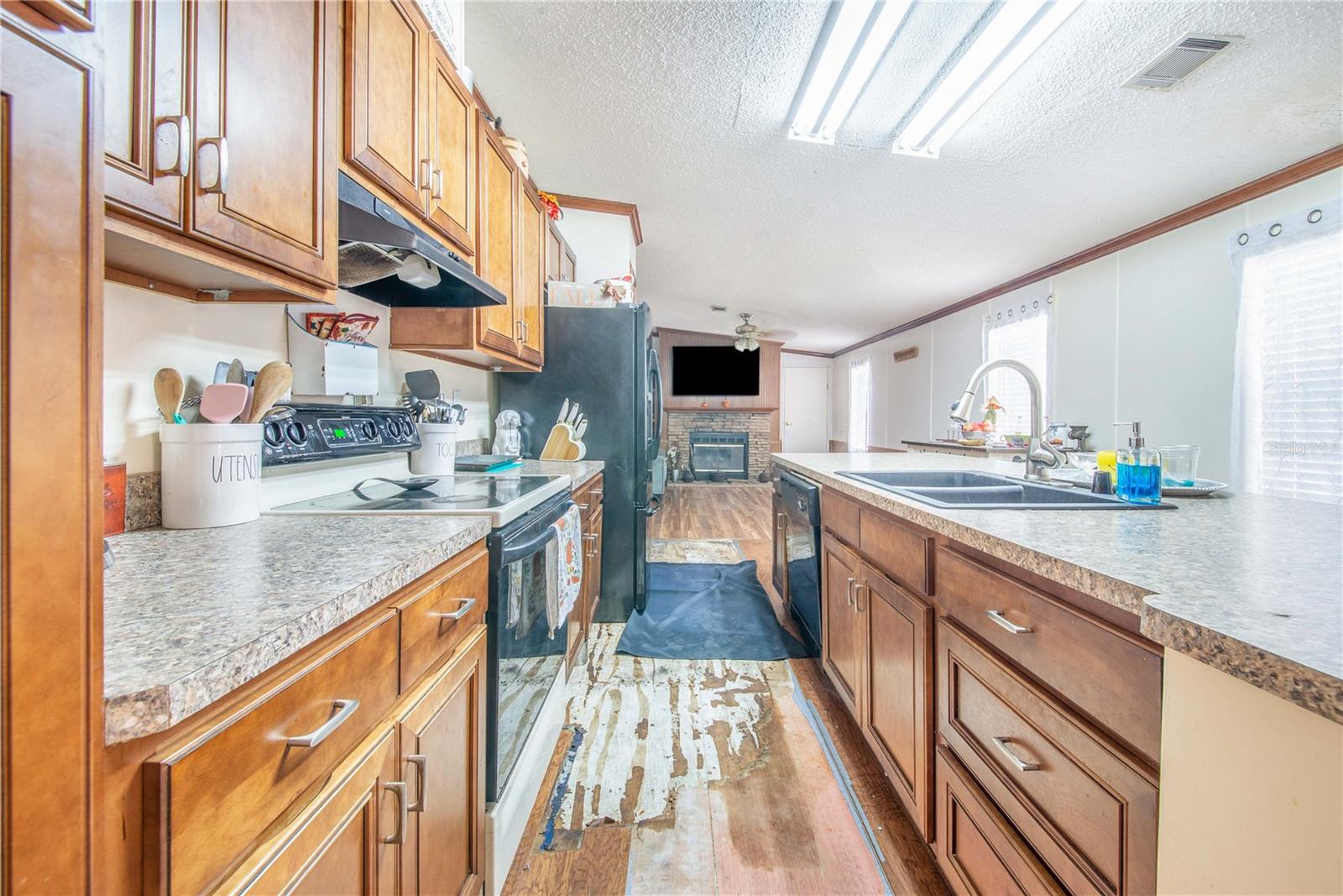 MEADOW RIDGE ESTATES - Residential