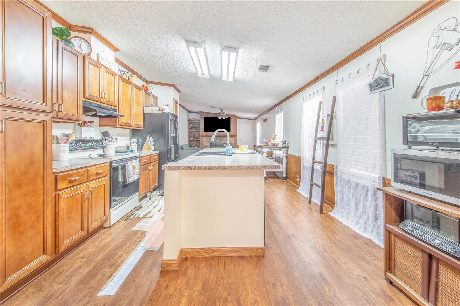 MEADOW RIDGE ESTATES - Residential