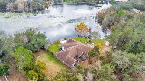 A home in DEBARY