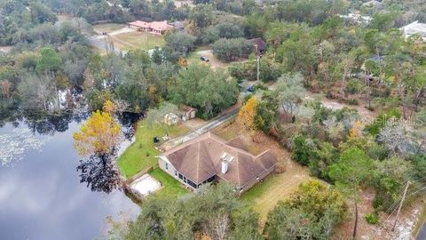 A home in DEBARY