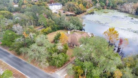 A home in DEBARY