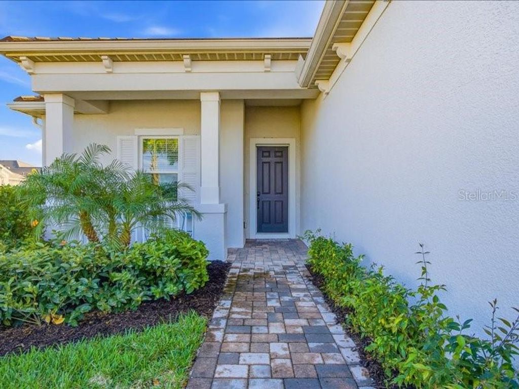 Photo of 12365 Vieste Court, Venice, FL 34293 (MLS # N6142383)