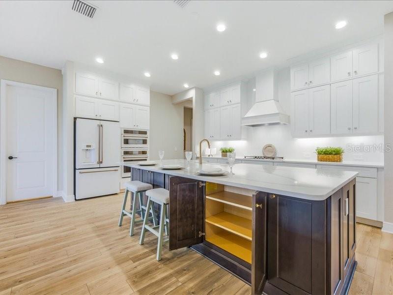 AVELINA WELLEN PARK VILLAGE F-2 - Residential