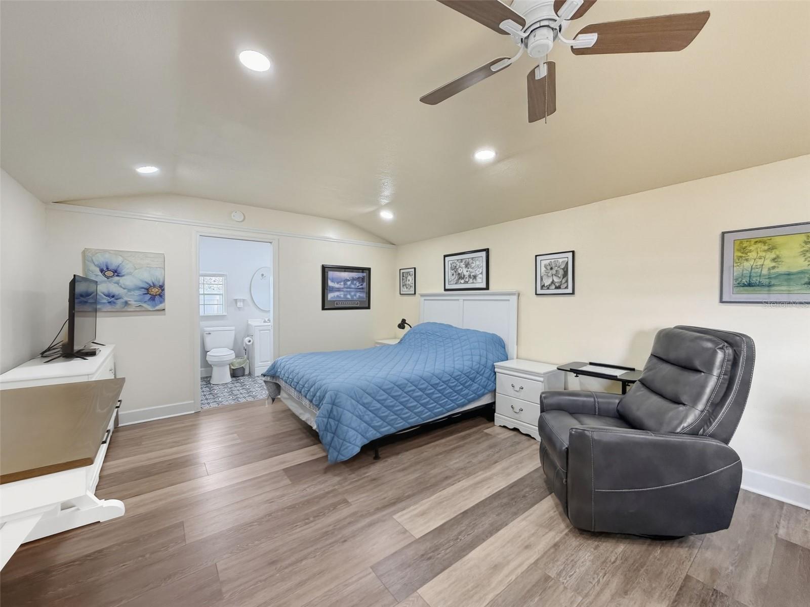 FLYING Z RANCH UNREC SUB - Residential