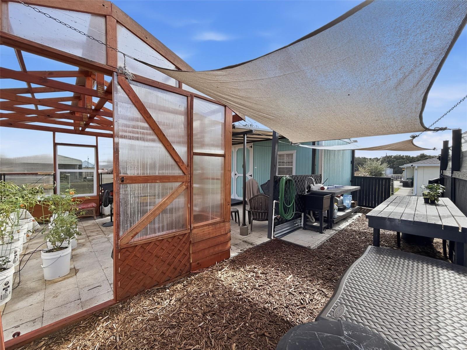 FLYING Z RANCH UNREC SUB - Residential