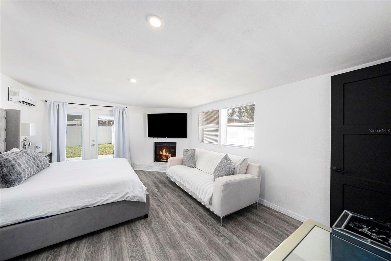 WEST PARK ESTATES UNIT 4 - Residential