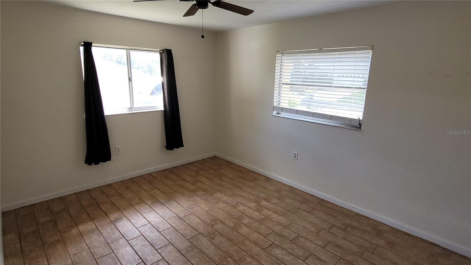 BEVERLY HILLS UNIT 06 - Residential