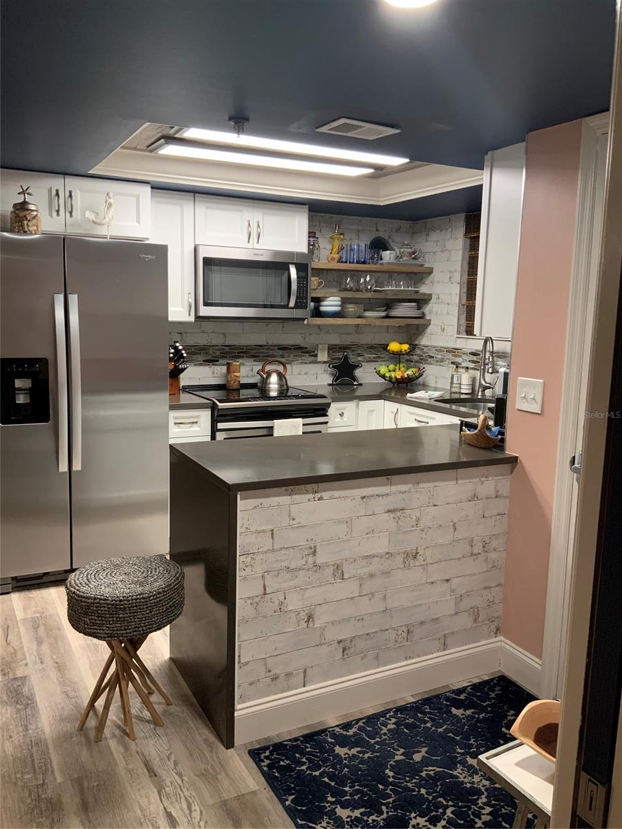 Oceania Plaza Condo - Residential