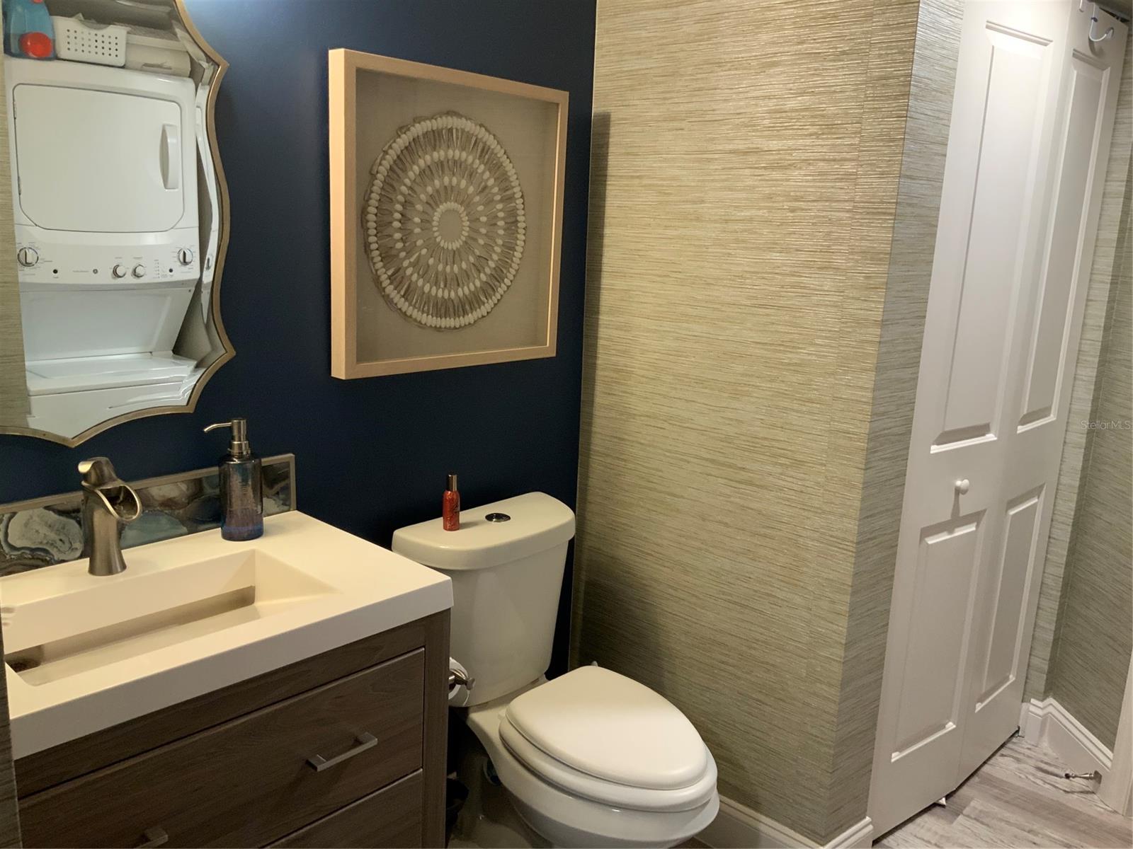 Oceania Plaza Condo - Residential