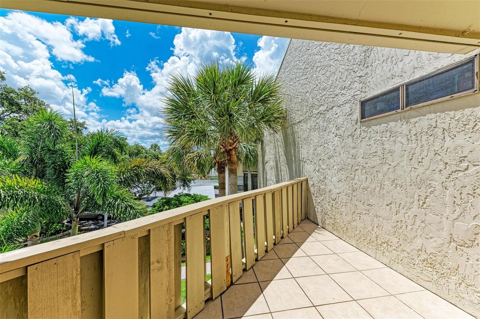 BAY OAKS - Residential